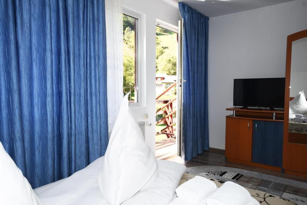 Casa Stefanut Hotel Moeciu De Sus Ngoại thất bức ảnh